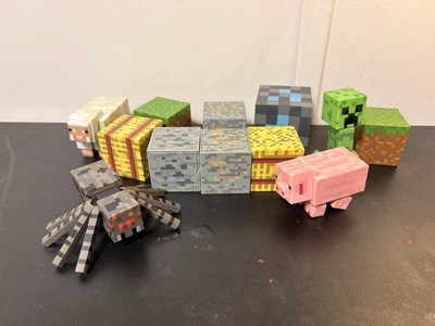 Minecraft Toy Block And Minifigure Lot Of 12 GREAT CONDITION Pig, Sheep, Creeper