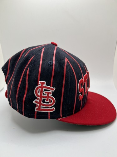 Sombrero a Presión de los Cardenales de San Luis Nueva Era 9Fifty Billete Roto Memorabilia de Colección - Imagen 4 de 8