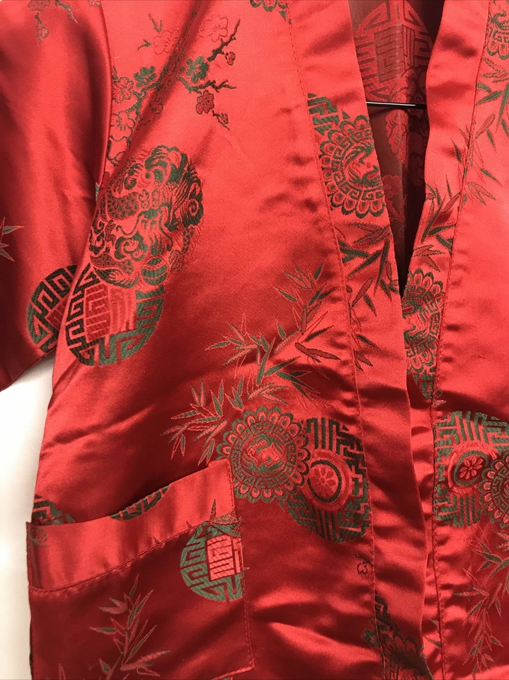Kid's Red Satin Japanese Robe And Belt Embroidered Kimono - Image 2 of 4