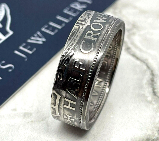 UK Half Crown Coin Ring Antiqued Queen Elizabeth II Handmade Great Britain UK Half Crown Coin Ring Antiqued Queen Elizabeth II Handmade Great Britain