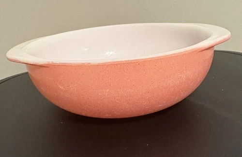 Vintage Pyrex Flamingo Pink 2 QT Round Casserole Baking Dish USA 🇺🇸