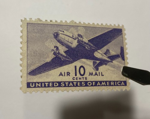 Rare - 1941 U.S. Air Mail Transport 10 Cents Stamp Violet Mint Light Hinged OG. - 第 5/16 張圖片