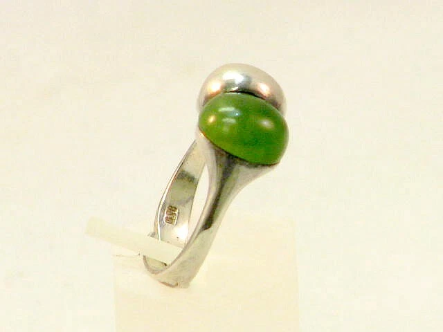 Schönes älteres 835 Silber Ring mit Jade Cabochon um 1930 - Bild 2 von 4