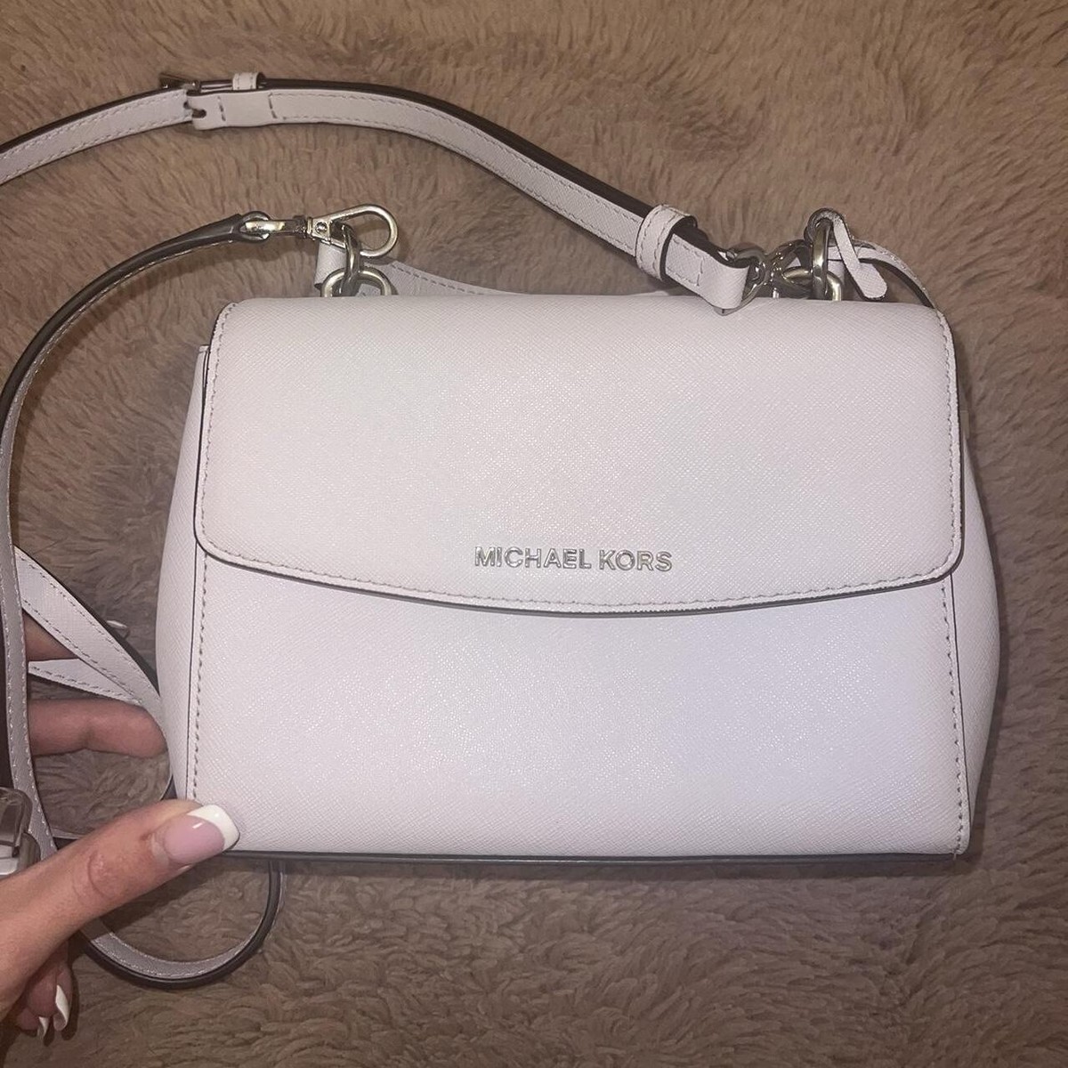 Michael Kors Ava Small Saffiano Leather lilac purple Crossbody Bag