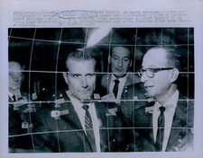 1966 Gemini Astronaut Richard Gordon Visits Boeing Aerospace Wire Photo
