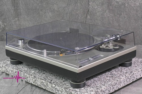 Tocadiscos Technics SL-1200MK3D Silver Direct Drive DJ en muy buen estado - Imagen 2 de 23