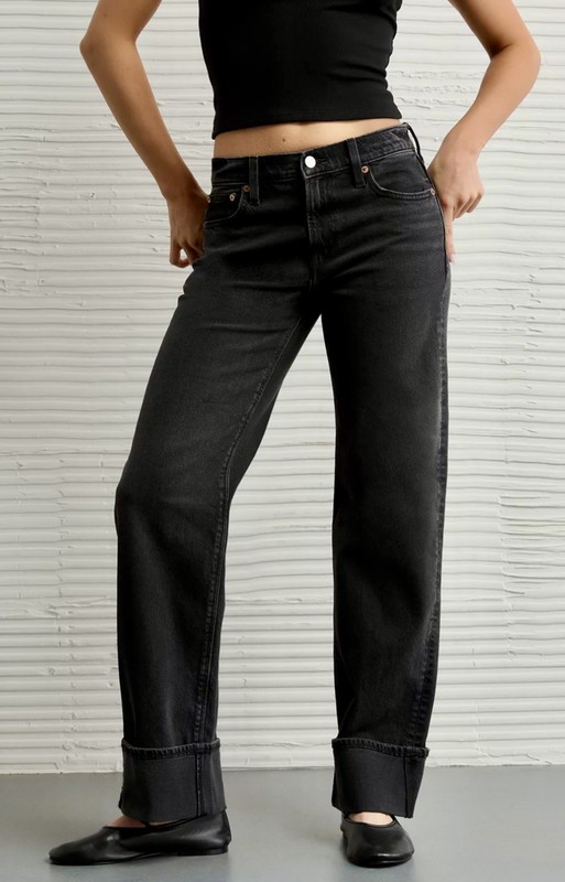 American Eagle Stretch High-Waisted Stovepipe Black Women’s Size 6 Short 