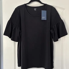 Ladies NWT Crown & Ivy Pullover Blouse Size Large Smocked Sleeves Black
