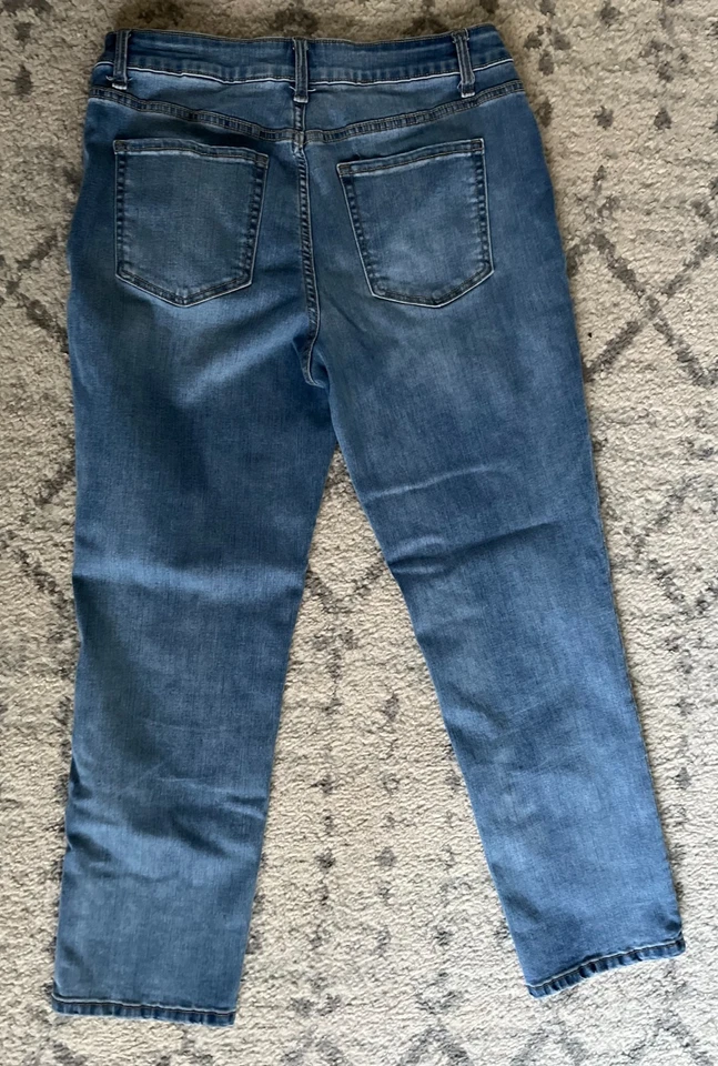 Pantalones de mezclilla para mujer Time & Tru talla 12 elásticos lavado medio pierna recta Foto 2 de 4