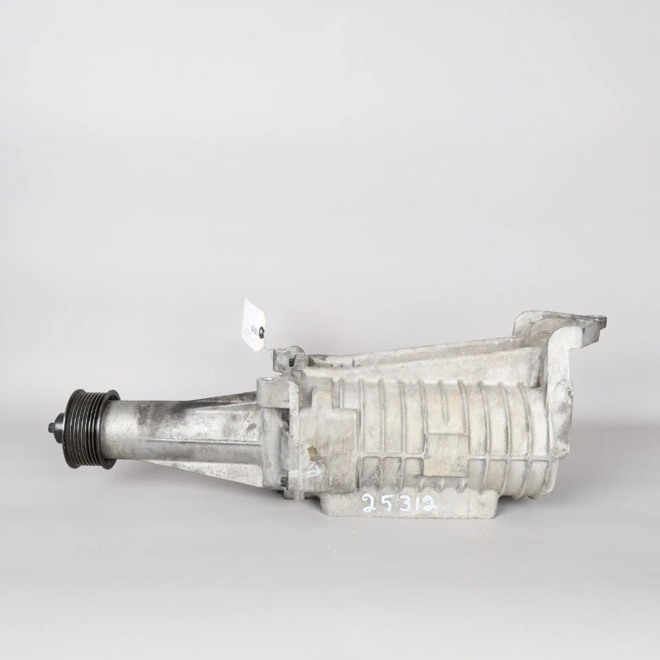 1998-1999 Jaguar XJR 4.0 Supercharger NCC7701AE OEM Used Foto 2 de 4