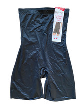 RED HOT by SPANX Women's High-Waisted Mid-Thigh Short Shapewear Size SMALL S NWT