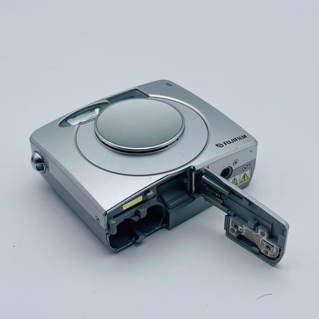 FUJIFILM FinePix 30i Silver Digital Camera Used Japan | eBay