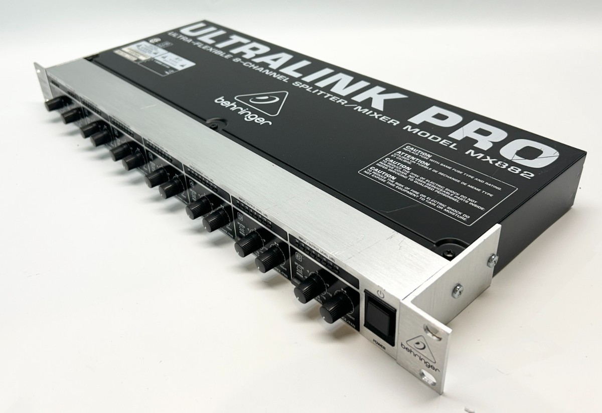 Behringer MX882 ULTRALINK PRO Ultra-Flexible 8 Channel Splitter