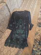 Pakistani Shalwar Kameez
