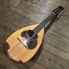 Suzuki M-30 Classic Mandolin, Spruce Top, Maple Back, Rosewood Fretboard Used