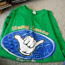 ' Hang Loose' - Maui Hawaii T-Shirt - Very Kool Logo - Size Small