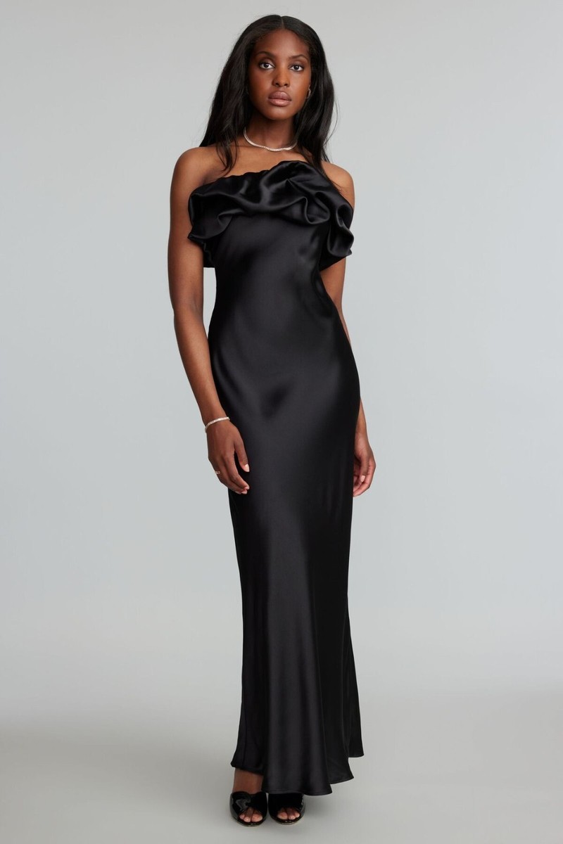 rope design dress IN About the Design فستان طويل بقصة عند الخصر وشق أمامي Color:#13-Cherry bad bridesmaid dresses photos