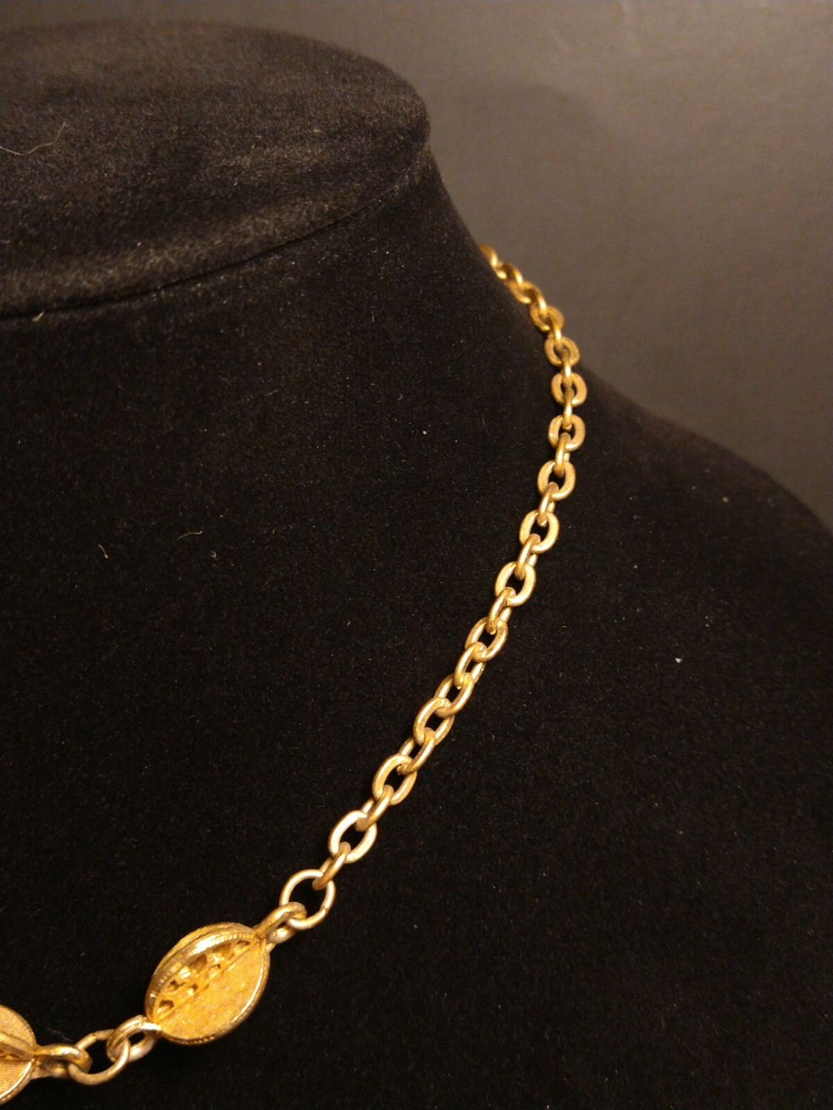 Antique Gold Toned Choker Necklace 15.5 Inches Gem