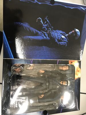 NECA ターミネーター クリア Ver. ロボコップ蓄光 Ver. NECA ターミネーター クリア Ver. ロボコップ蓄光 Ver. - アメコミ
