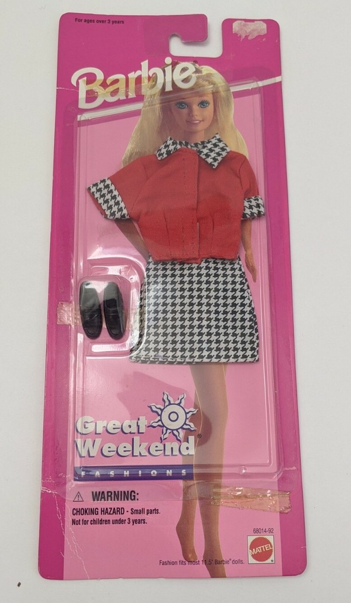1995 BARBIE DOLL MATTEL FASHION GREAT WEEKEND CLOTHES & SHOES