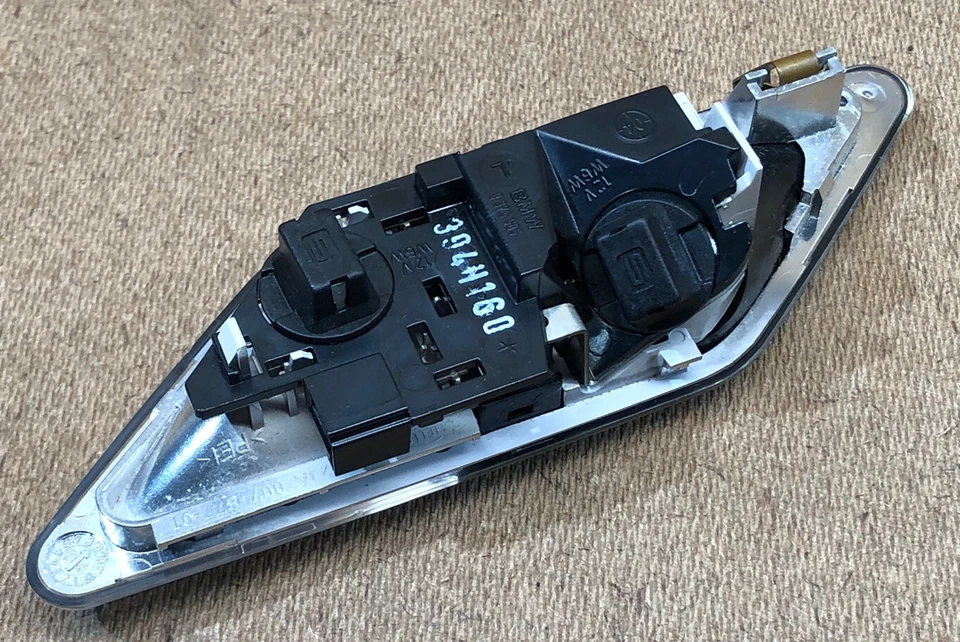 1999-06 BMW E46 325i 330i M3 3-SERIES ЗАДНИЙ ЛЕВЫЙ ВНУТРЕННИЙ СВЕТ КАРТА ЛАМПА LH F2 - Изображение 4 из 4