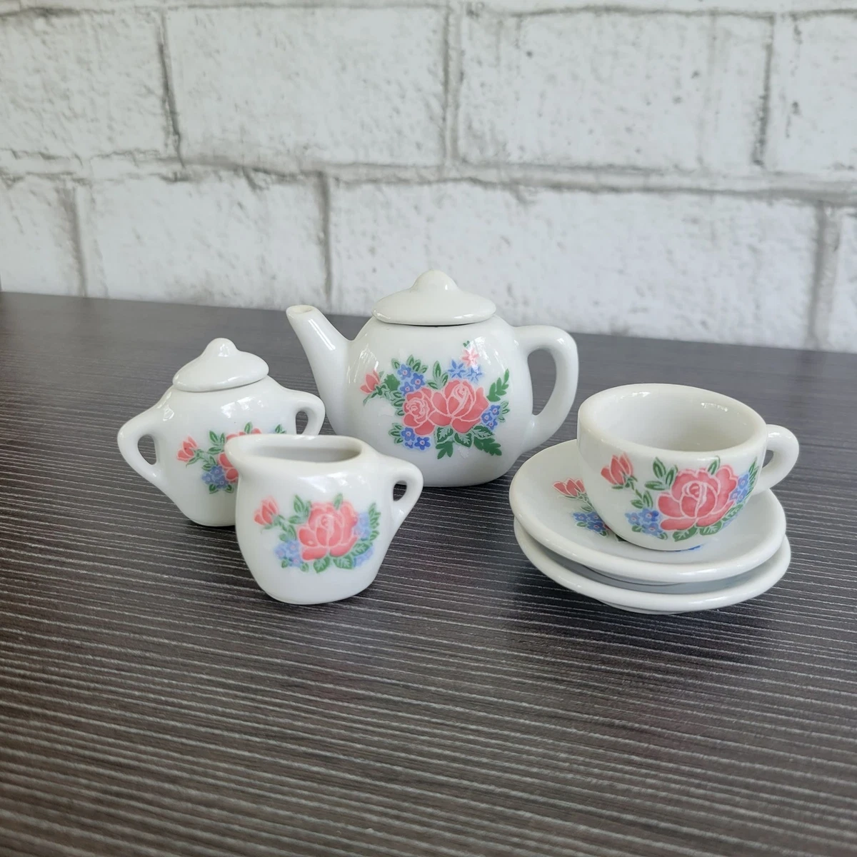 Teapot And Teacup Set