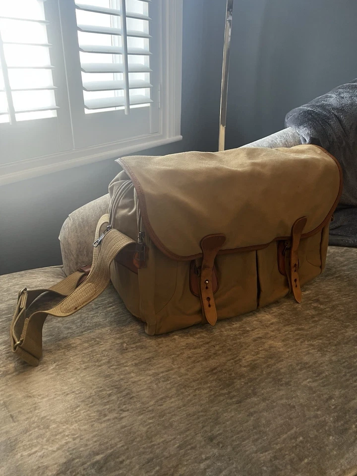 Billingham 445 Camera Bag – Canvas & Leather – Vintage Classic Adventure Bag - Image 4 of 4