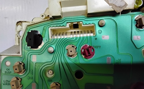 1997-1998 FORD EXPEDITION SPEEDOMETER DASH GAUGE CLUSTER OEM PART MILEAGE 142361 - Picture 17 of 24