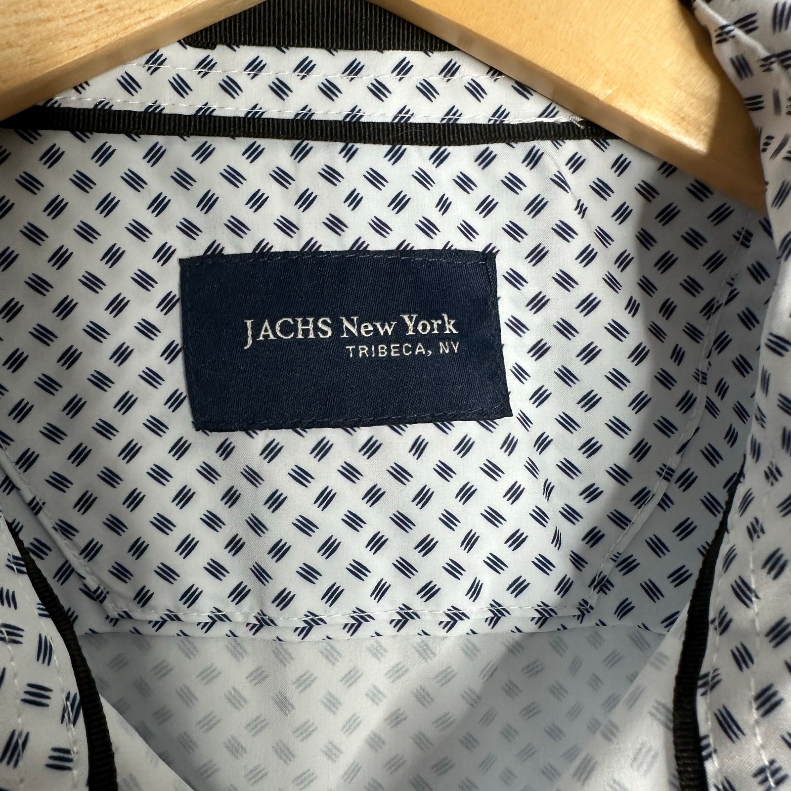 Jachs New York Button Down Shirt Mens L White Blue Geometric Stretch EUC Tribeca image 2