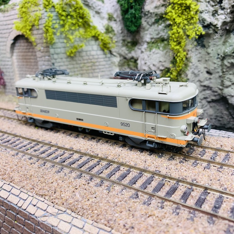 Locomotive electrique BB 9520 SNCF Ep V LSMODELS 10725 train miniature H0 3R