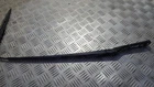 Rear wiper blade arm