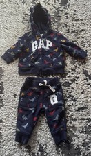 Boy BABY GAP blue Logo Dinosaur 2 Piece Sweatshirt Sweatpants Set 6-12 M Hoodie