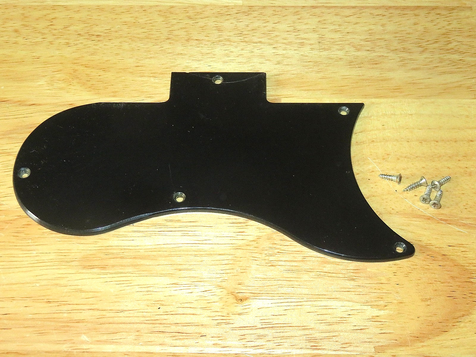 Gibson 1974 Black 1 Ply L6 S Pickguard