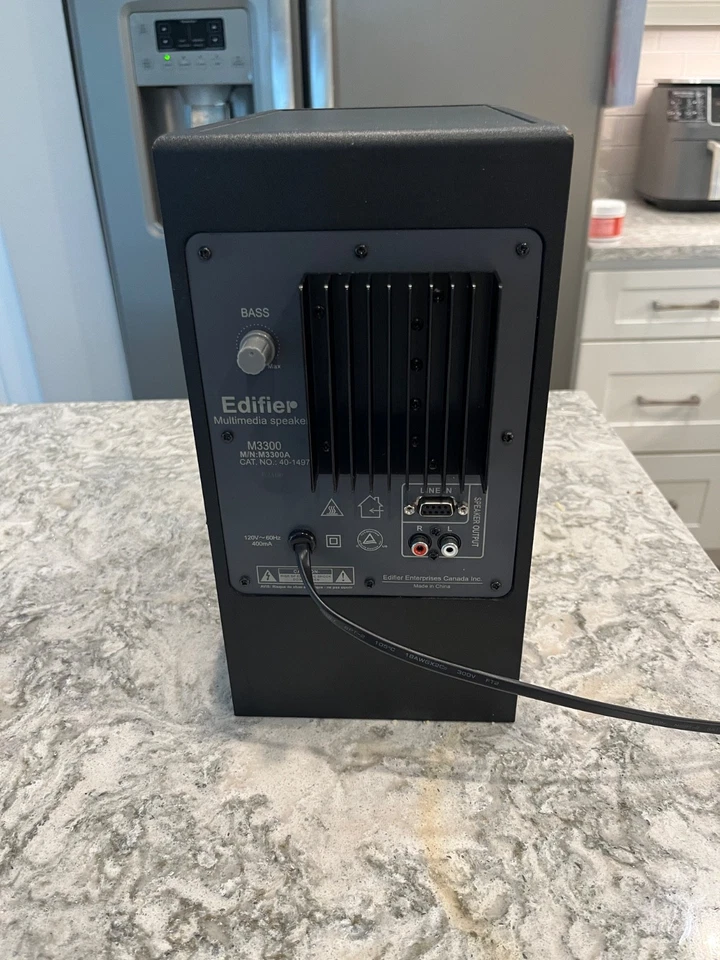 Subwoofer de ordenador Edifier M3300 - Conexión RS232 - 6,5" blindado magnético Foto 4 de 4