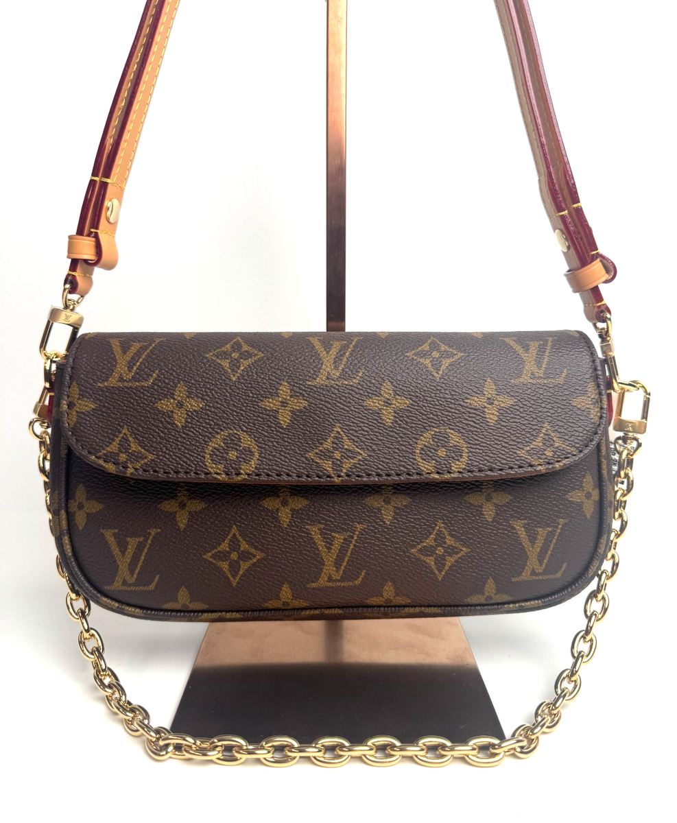 Louis Vuitton Ivy Monogram Chain 2-Way Shoulder Bag Crossbody