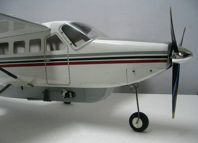 Cessna Caravan 208B 46" Wing R/C Airplane kit - Image 3 of 4