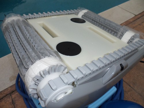 ZENIT 10 AUTOMATIC SWIMMING POOL ROBOTIC CLEANER FOR POOLS UP TO 10 m LONG - Picture 8 of 11