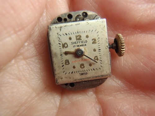 Sheffield Ladies Watch Movement 17 Jewels 16mm x 12mm COMPLETE AND RUNNING - Picture 3 of 13