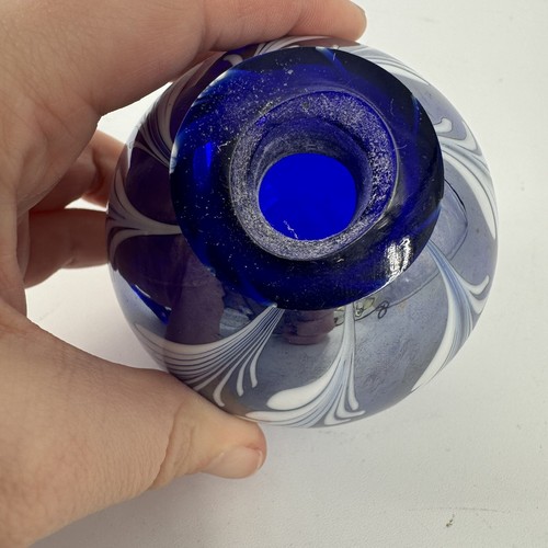 Vtg Iridescent Blue Handcrafted Glass Perfume Bottle Dobber Stopper - Picture 9 of 12