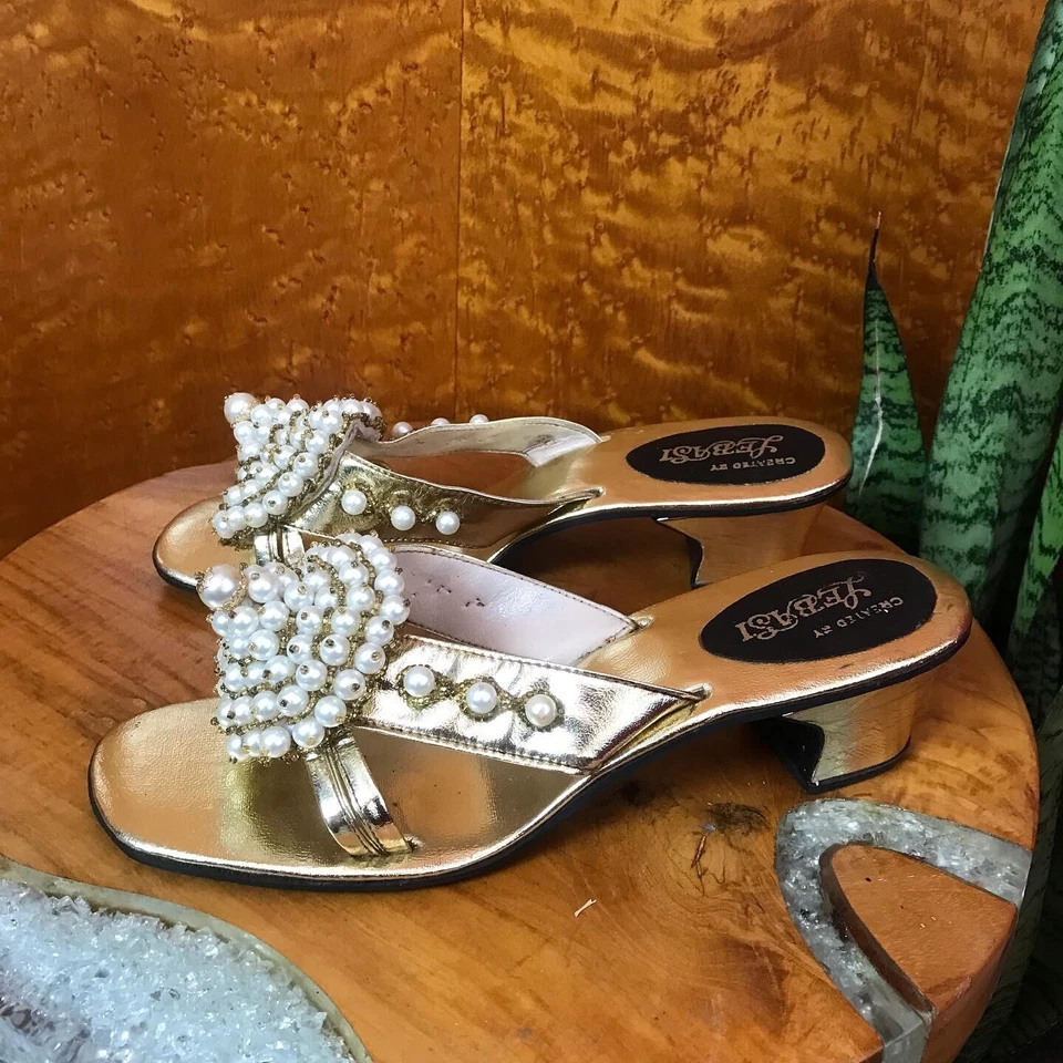 Sandalias Tacones Bloque ORO METÁLICO Lame & PEARLS 60’s 1960’s Vintage 70’s 7.5 Foto 2 de 4