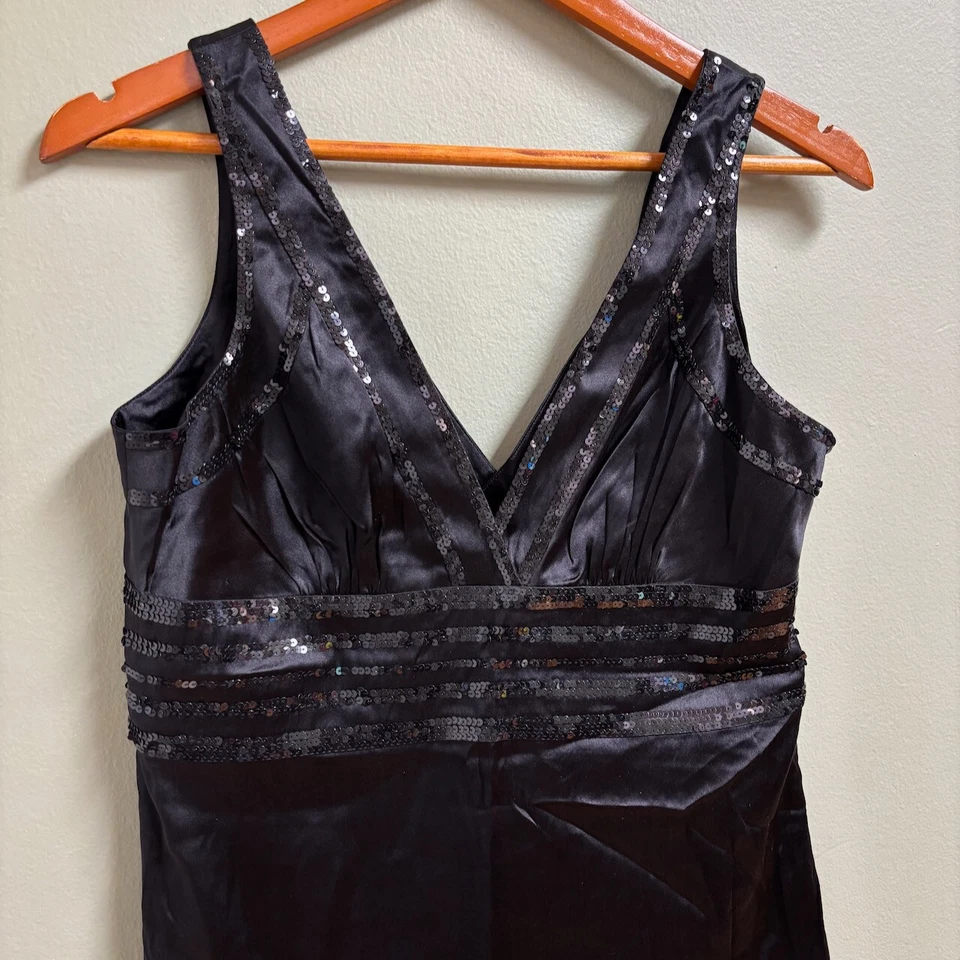 Bebe Womens Silk Y2K Top Size L Babydoll Whimsigoth Black Sequin Sleeveless - Image 2 of 4