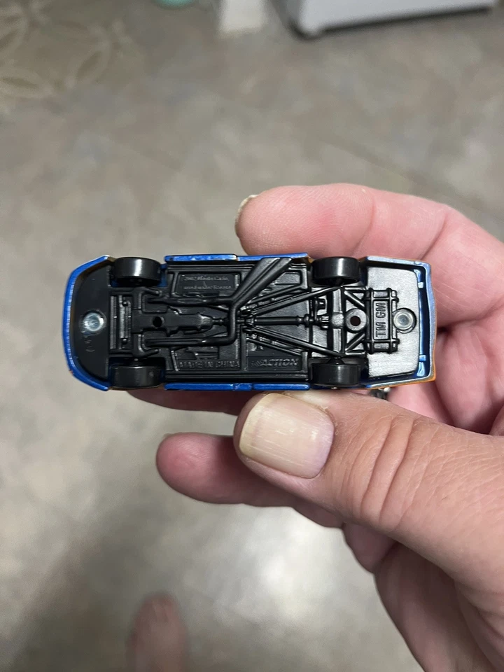 2002 Terry Labonte NASCAR #5 Looney Tunes Kelloggs 1/64 Diecast LOOSE - Image 4 of 4