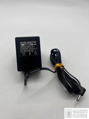 AC -DC Adaptor   Universal-Netzteil   9V   Zustand sehr gut   gebraucht