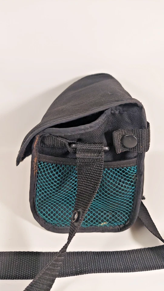 Vintage Polaroid 600 Express Carrying Bag Nylon With Shoulder Strap Black - Image 4 of 4