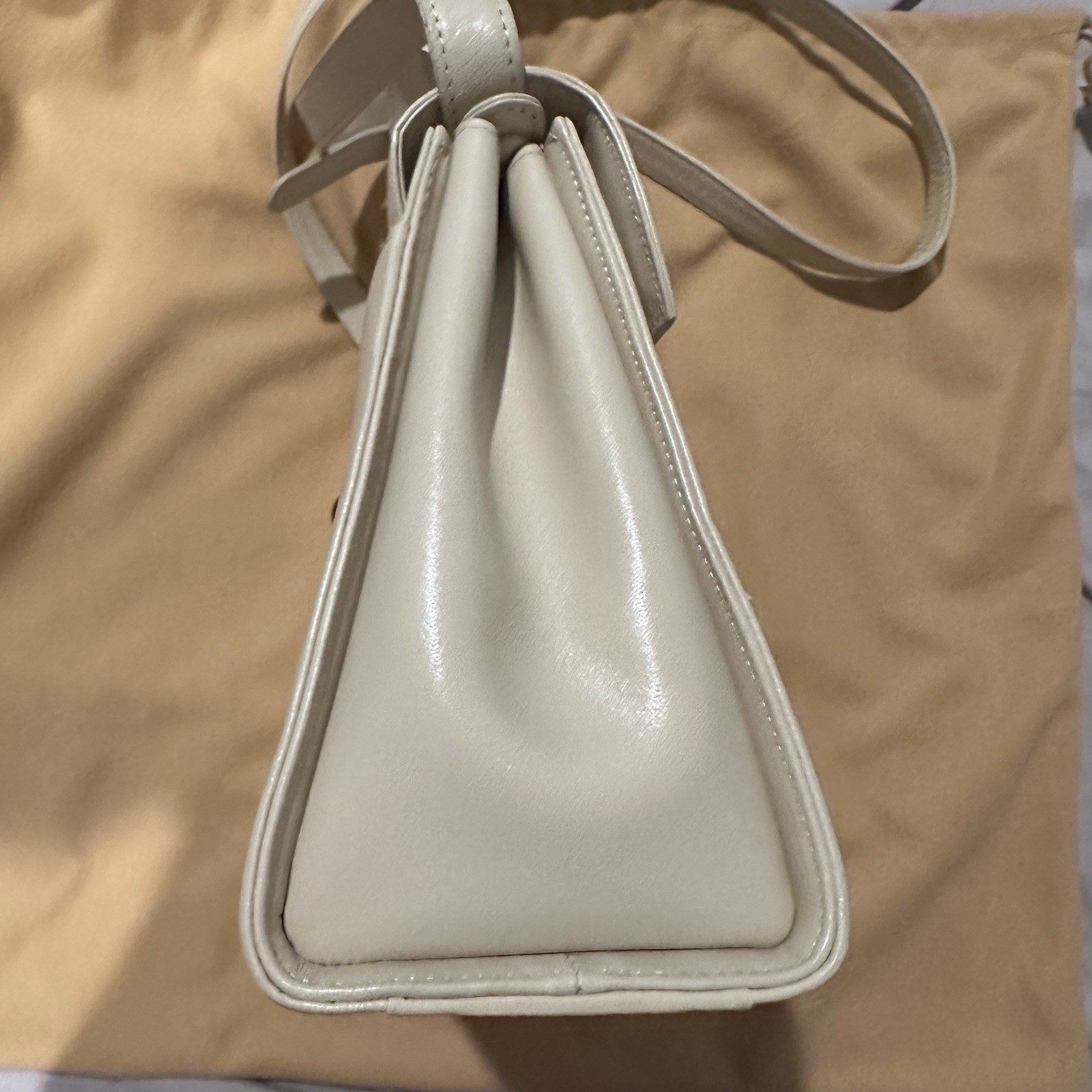 Authentic Givenchy Sacs A Main - image 5