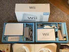 Nintendo Wii Console White Complete In Box with Extras + Games Vintage!