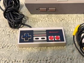 Original NES Console + 2 Zelda Cartridges + 1 Controller and Cables (NEW 72 pin)