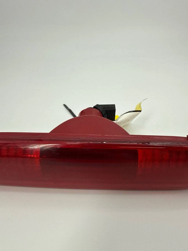 MINI COOPER 2014-2019 OEM MONTAJE ALTO TRASERO TERCERA LUZ DE FRENO LÁMPARA Foto 3 de 4