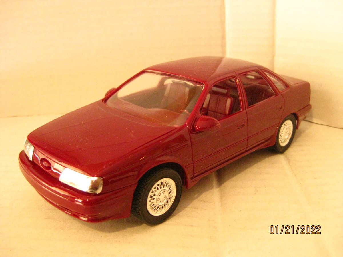 ミニカー Ford Taurus and Tool Box #99 Ford Taurus and Tool Box #99 ミニカー