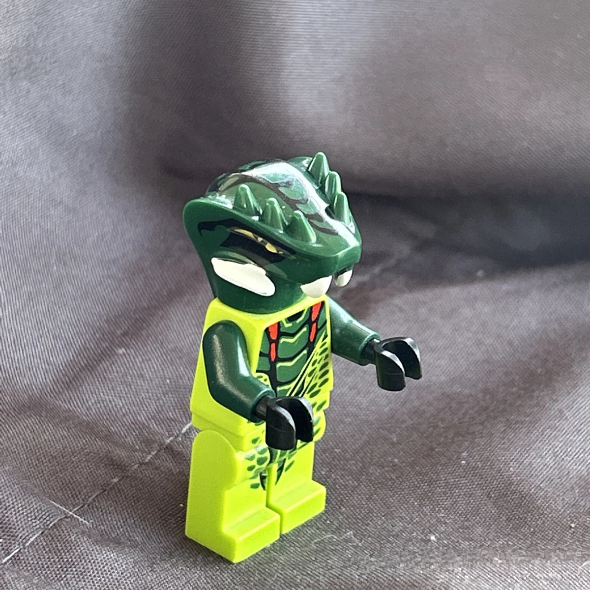 Lego ninjago green snake sale